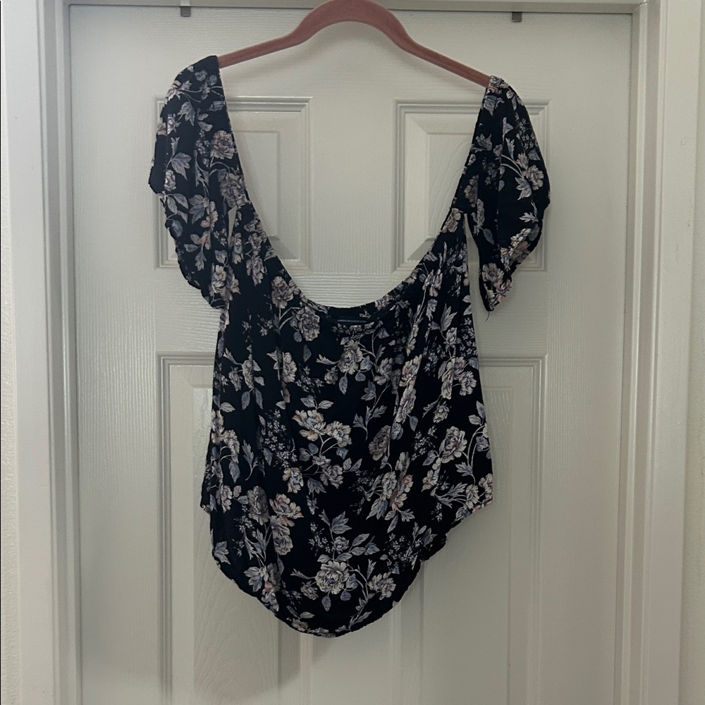 American Eagle Outfitters Black Floral Blouse